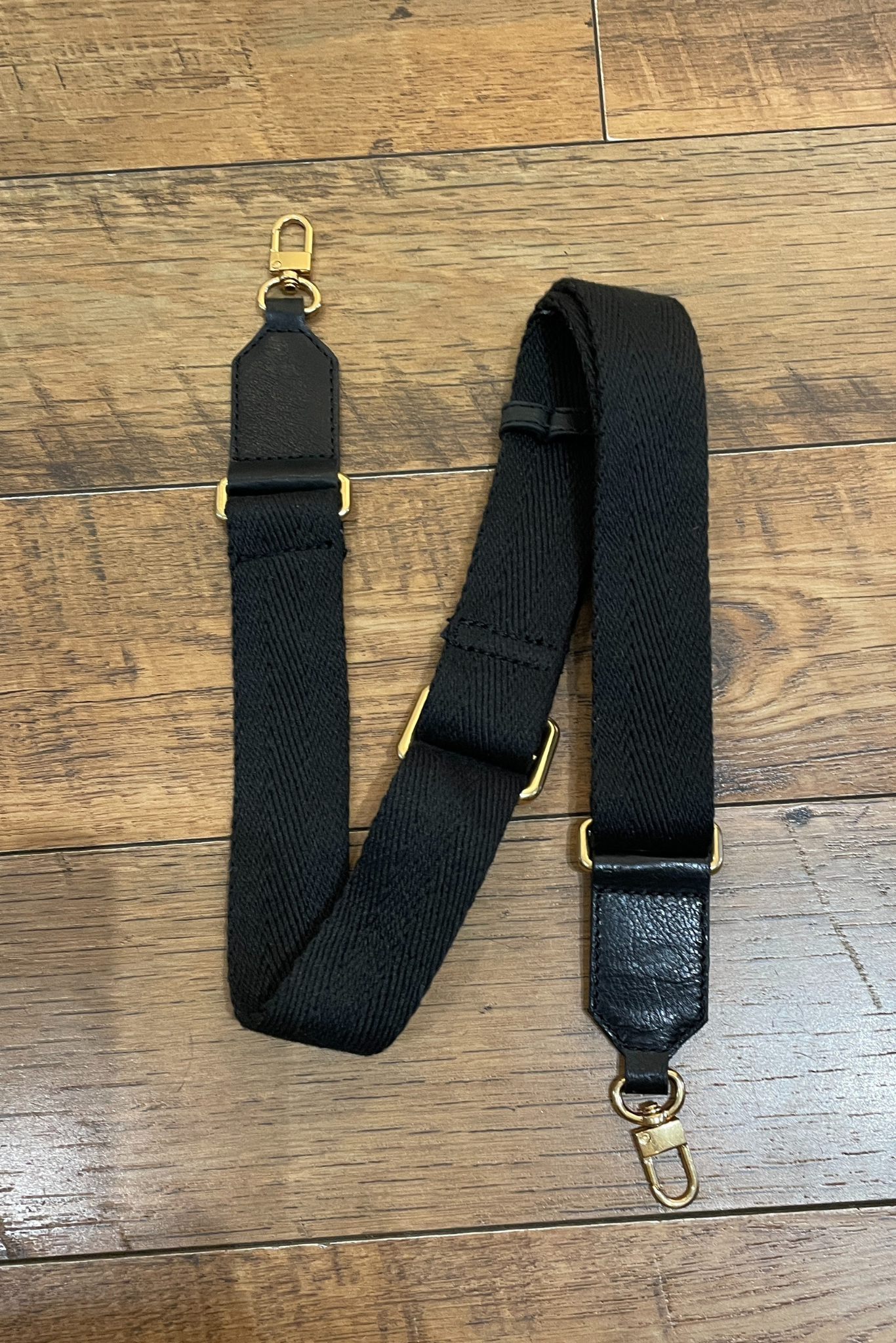 good ju ju strap | plain black.